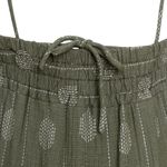 Vestido-A.-Niemeyer-Texturizada-Poa-Verde