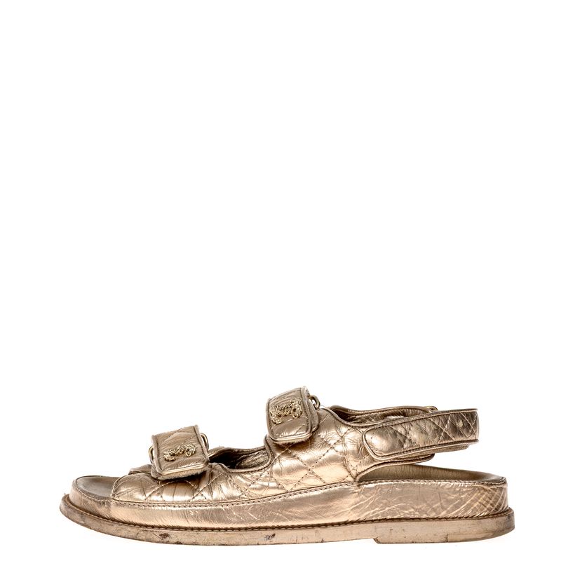 Papete-Chanel-Dourada