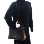 Bolsa-Burberry-Timmed-Banner-Preta-e-Marrom-