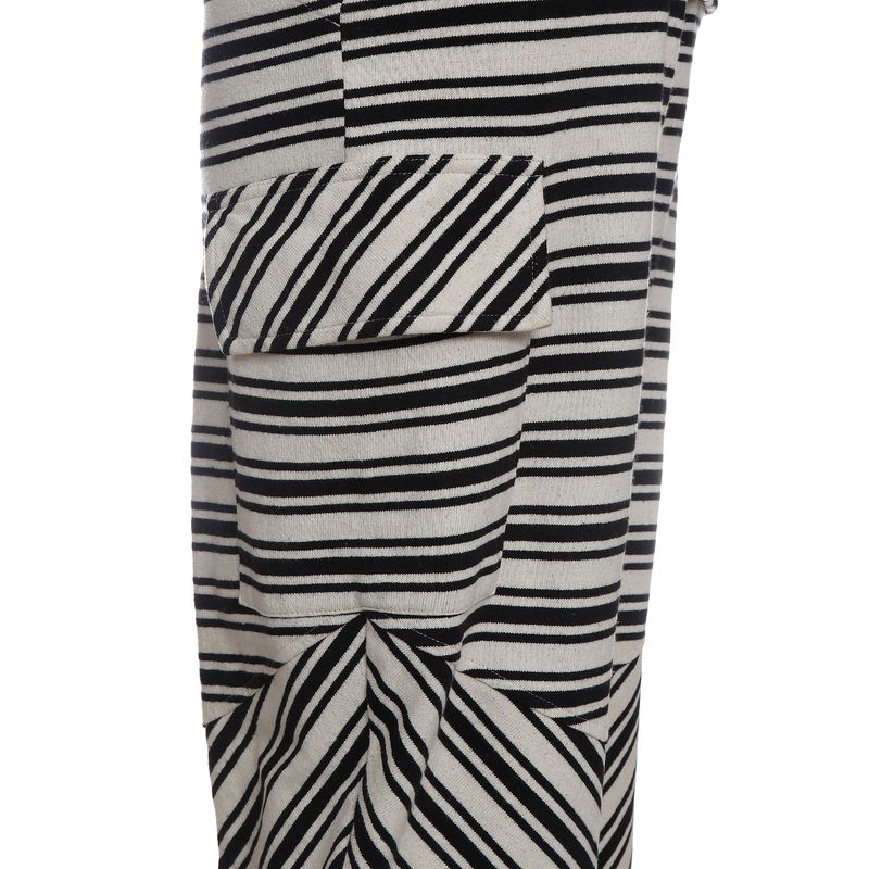 Conjunto-A.Niemeyer-Tres-Pecas-Listrado-Preto