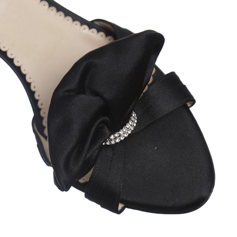 Sandalia-Oscar-de-la-Renta-Cetim-Preto-