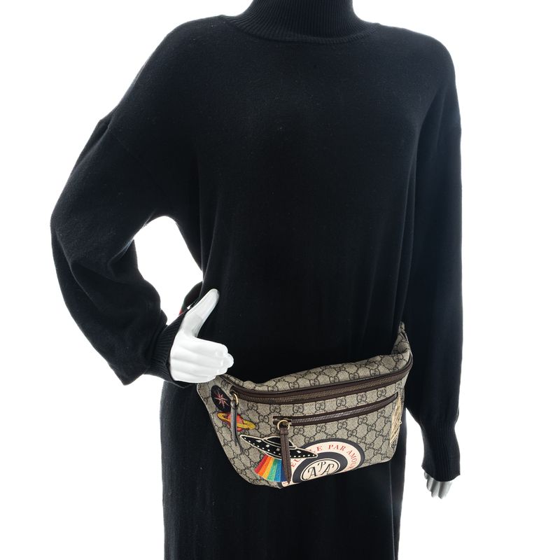 Bolsa-Gucci-Pochete-Courrier-Monograma