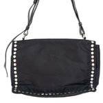 Bolsa-Prada-Etiquette-Studded-Nylon-Preta