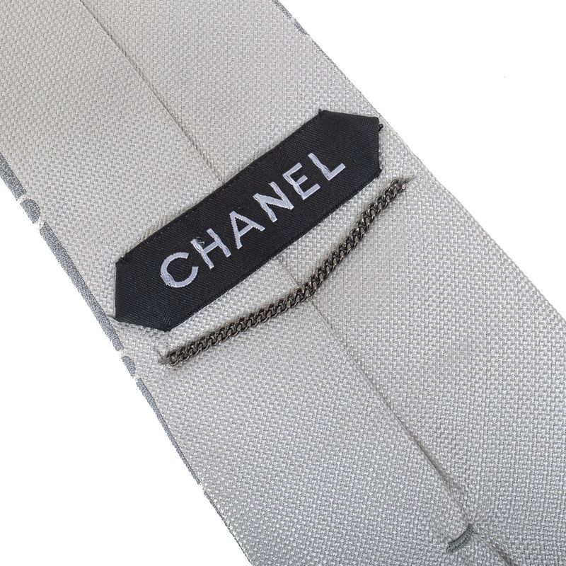 Gravata-Chanel-Estampada-Cinza