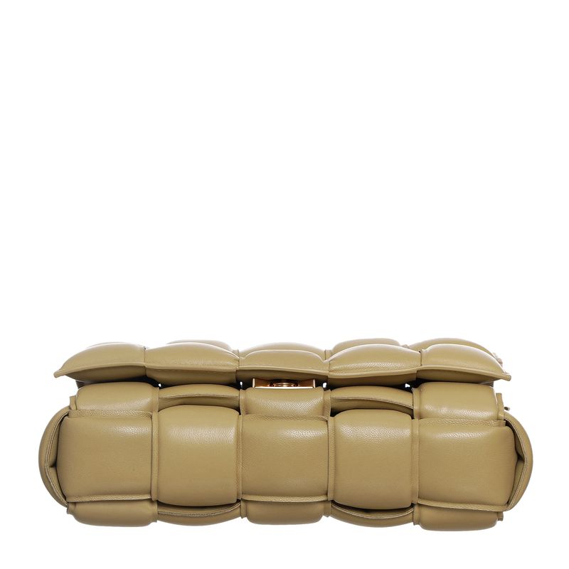 Bolsa-Bottega-Veneta-Padded-Cassette-Bege