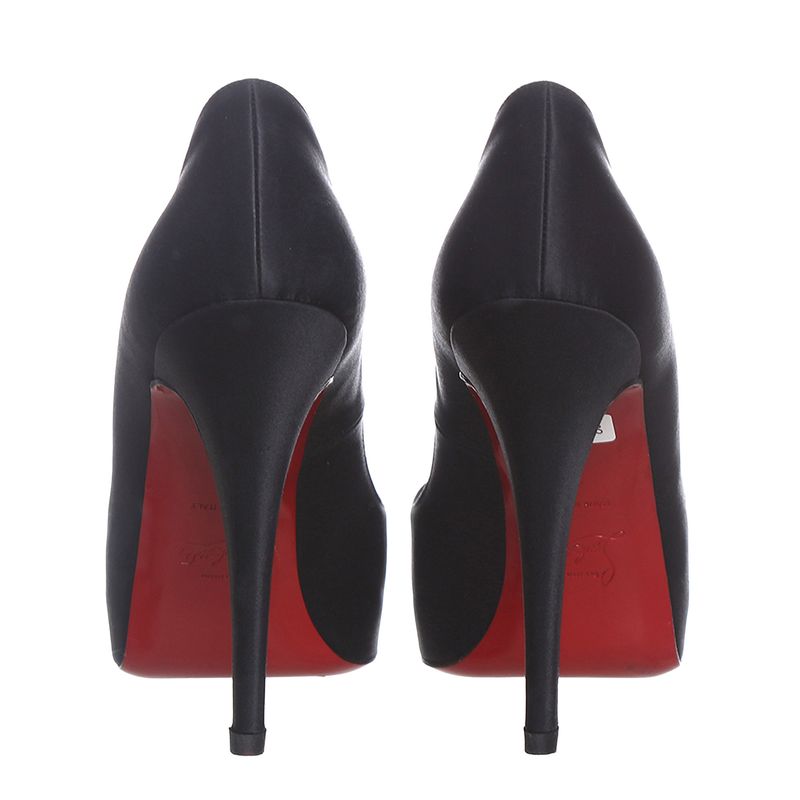 87787-Sapato-Christian-Louboutin-Peep-Toe-Cetim-Preto-2.JPG