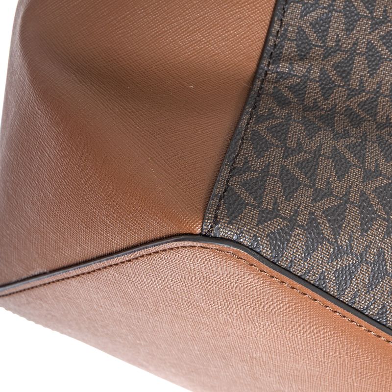 Bolsa-Michael-Kors-Gylli-Tote-Monograma-Marrom