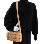 Bolsa-Bottega-Veneta--Padded-Cassette-Bege-