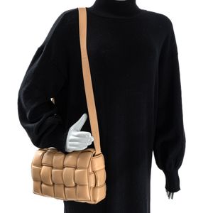 Bolsa Bottega Veneta Padded Cassette Bege