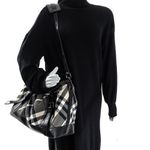 Bolsa-Burberry-Beat-Verniz-Preto-e-Housecheck-