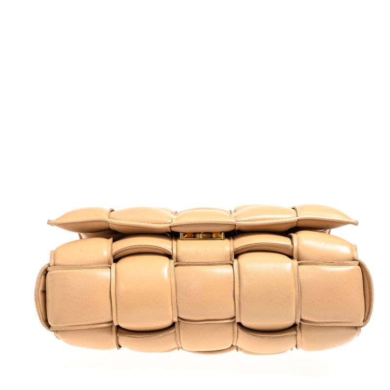 Bolsa-Bottega-Veneta--Padded-Cassette-Bege-