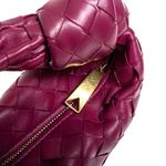 Bolsa-Bottega-Veneta-Jodie-Intrecciato-Magenta