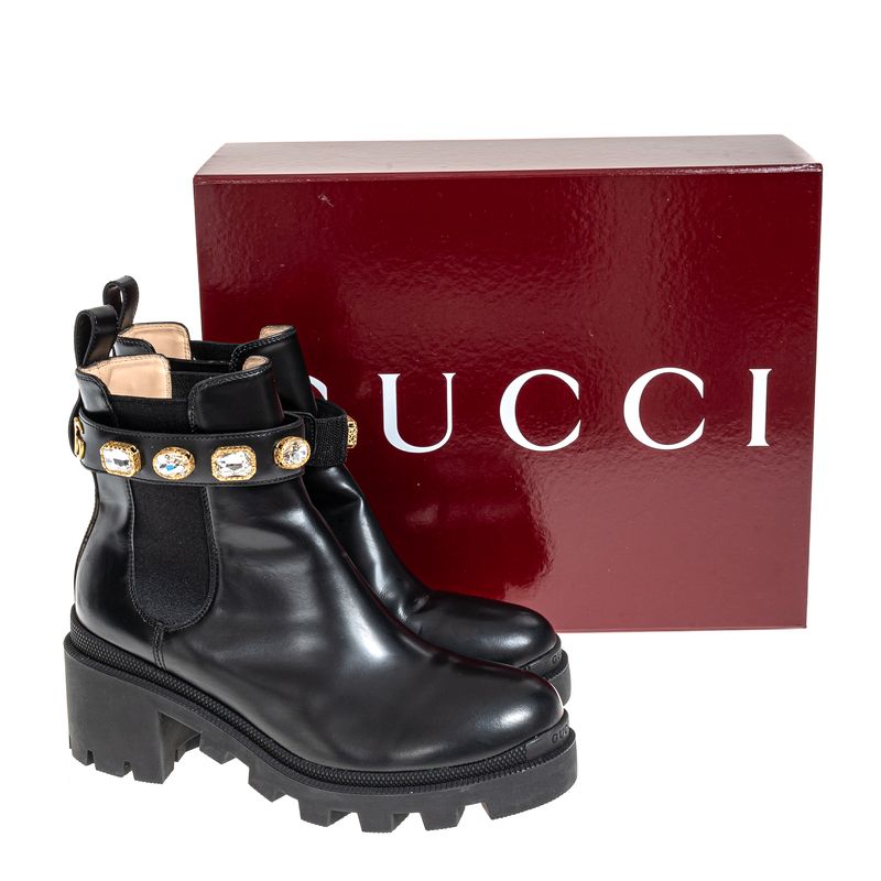 Bota-Gucci-com-Pedraria-Couro-Preta