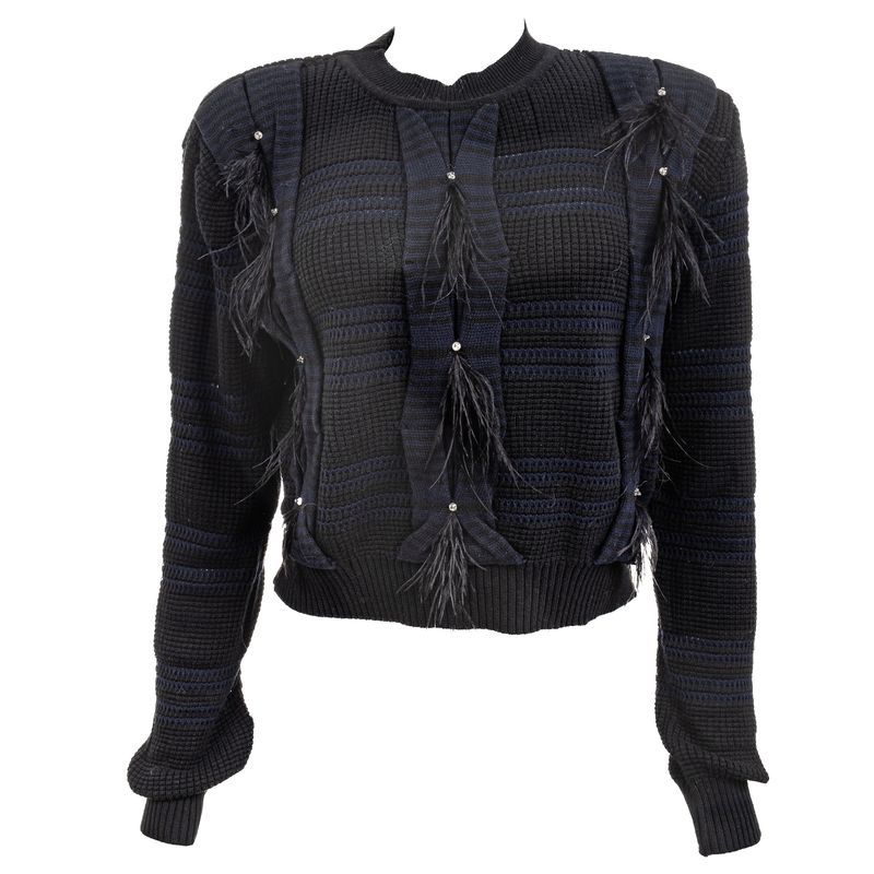 Trico-Andrea-Bogosian-Plumas-Preto-e-Azul-