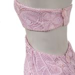 301223-Vestido-Martha-Medeiros-Renda-Rosa-3.JPG