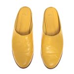 Sapato-Pege-Mule-Couro-Amarelo