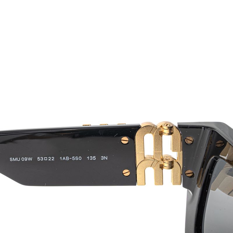 301603-Oculos-de-Sol-Miu-Miu-Glimpse--Preto-6