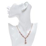 Colar-Givenchy-Pendente-Cristais-Rose-