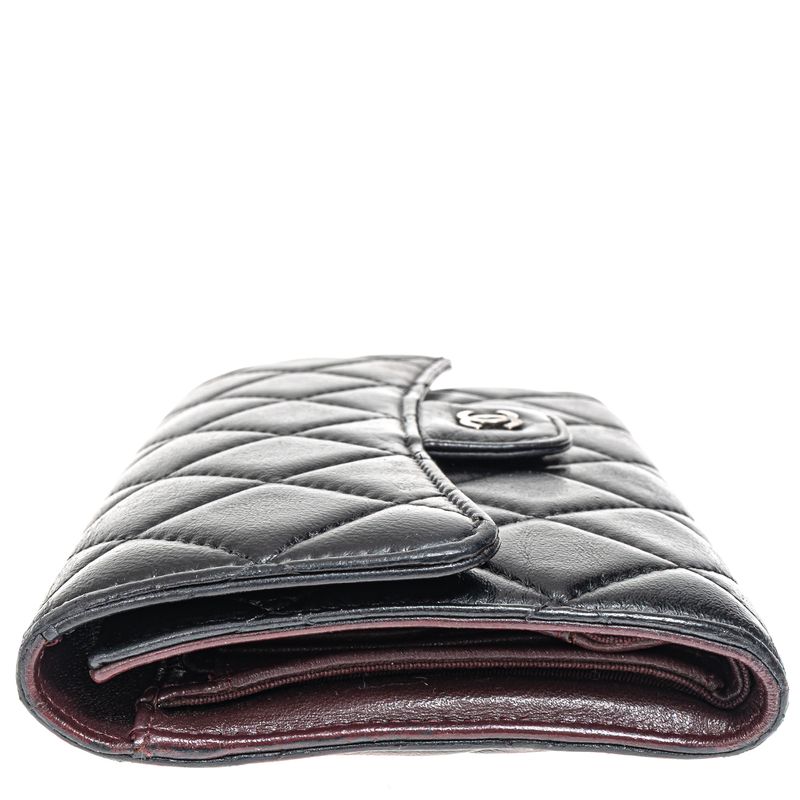 Carteira-Chanel-Lambskin-Matelasse-Preta-