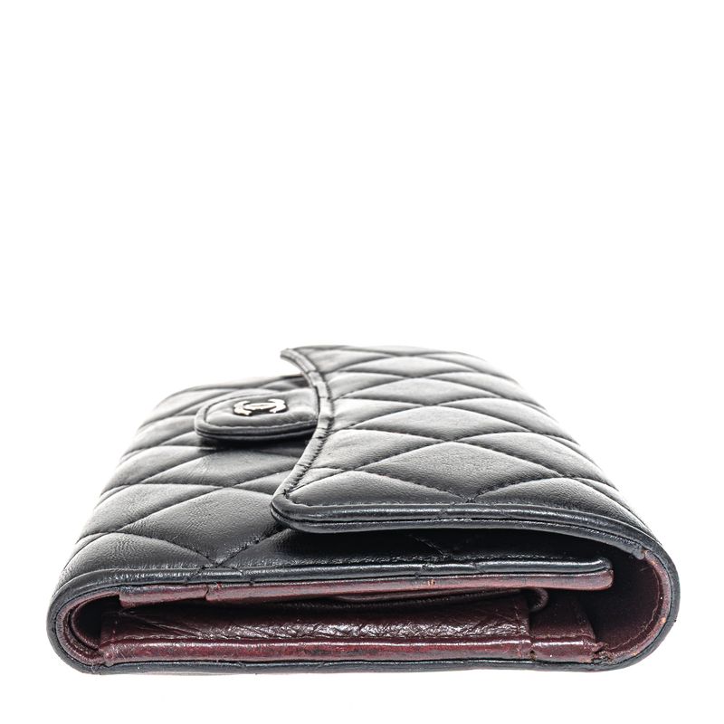 Carteira-Chanel-Lambskin-Matelasse-Preta-