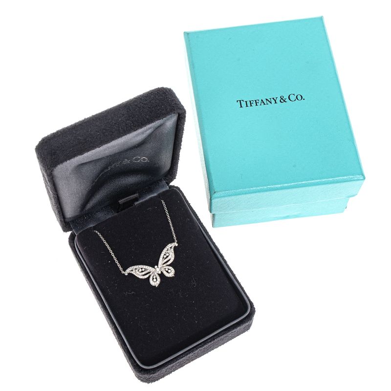 Colar-Tiffany---Co-Borboleta-Ouro-Branco-e-Diamantes-