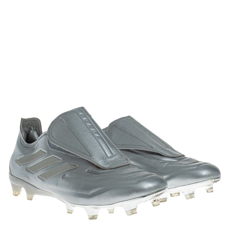 Chuteira-Prada-Adidas-Copa-Pure-Prateada