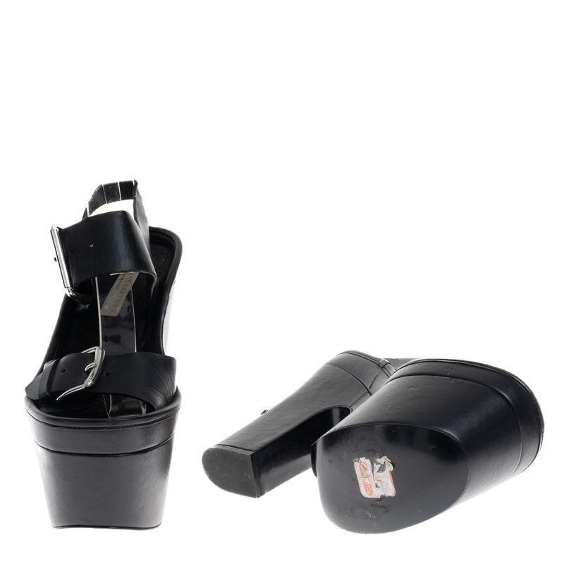 Sandalia-Stella-McCartney-Plataforma-Preta