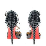301365-Scarpin-Christian-Louboutin-Spikes-Verniz-Preto-2
