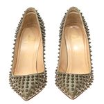 301786-Scarpin-Christian-Louboutin-Spikes-Cinza-4