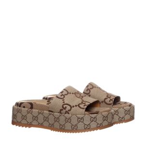 Sandália Gucci GG Plataforma Slide