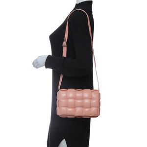 Bolsa Bottega Veneta Padded Cassette Salmão