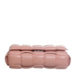 Bolsa-Bottega-Veneta-Padded-Cassette-Salmao