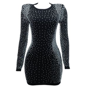 Vestido Retrofete Preto com Brilhos