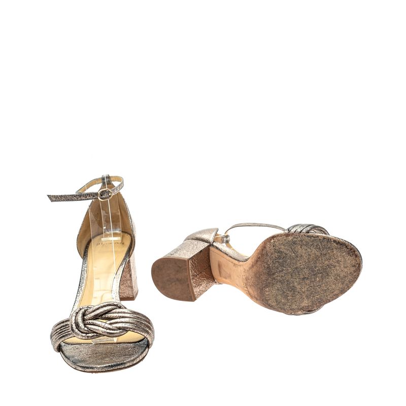 Sandalia-Alexandre-Birman-Vicky-60-Kid-Soft-Dourada