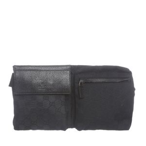 Pochette Gucci Guccissima Preta