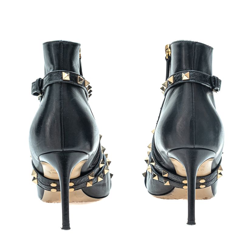 Bota-Valentino-Garavani-Rockstusd-Preto-