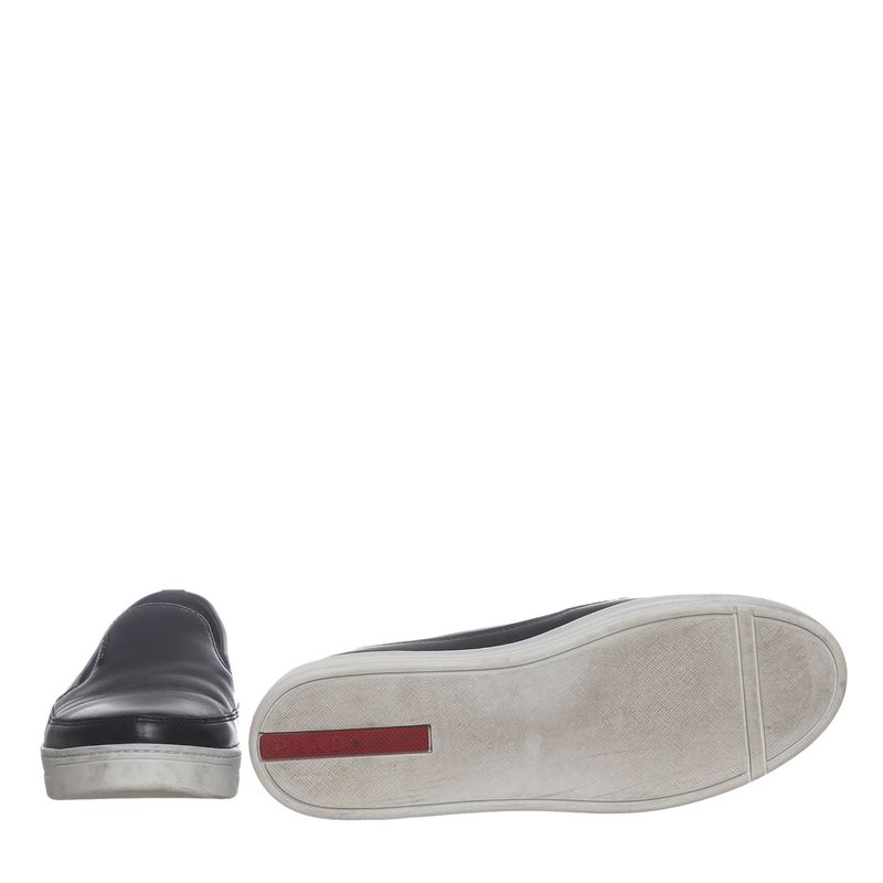 Sapato-Prada-Slip-On-Couro-Preto-
