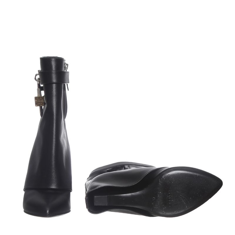 Bota-Givenchy-Shark-Lock-Couro-Preta