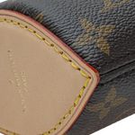 Bolsa-Louis-Vuitton-Pochette-Tirette-Monograma-