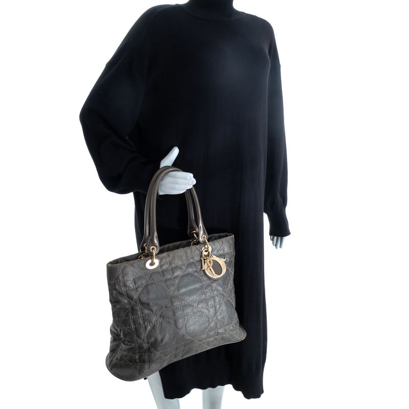 Bolsa-Christian-Dior-Tote-Cannage-Cinza-