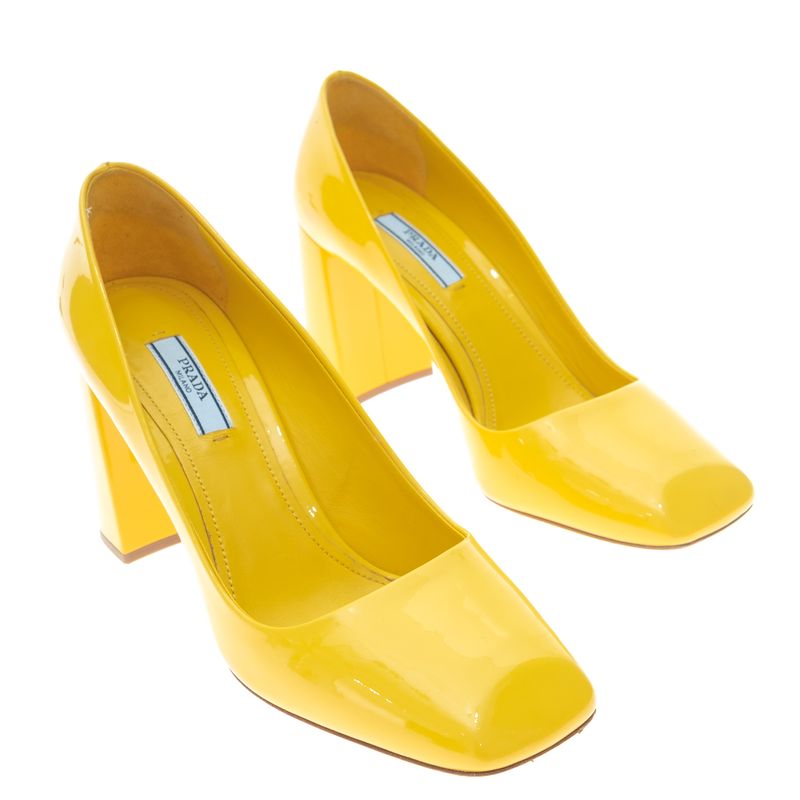Sapato-Prada-Verniz-Amarelo-