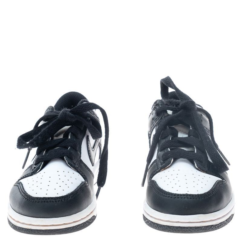Tenis-Nike-Dunk-Infantil-Preto-e-Branco-