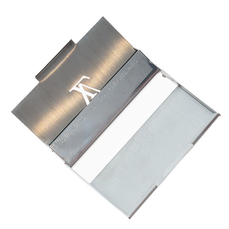 Porta-Cartao-Louis-Vuitton-em-Metal