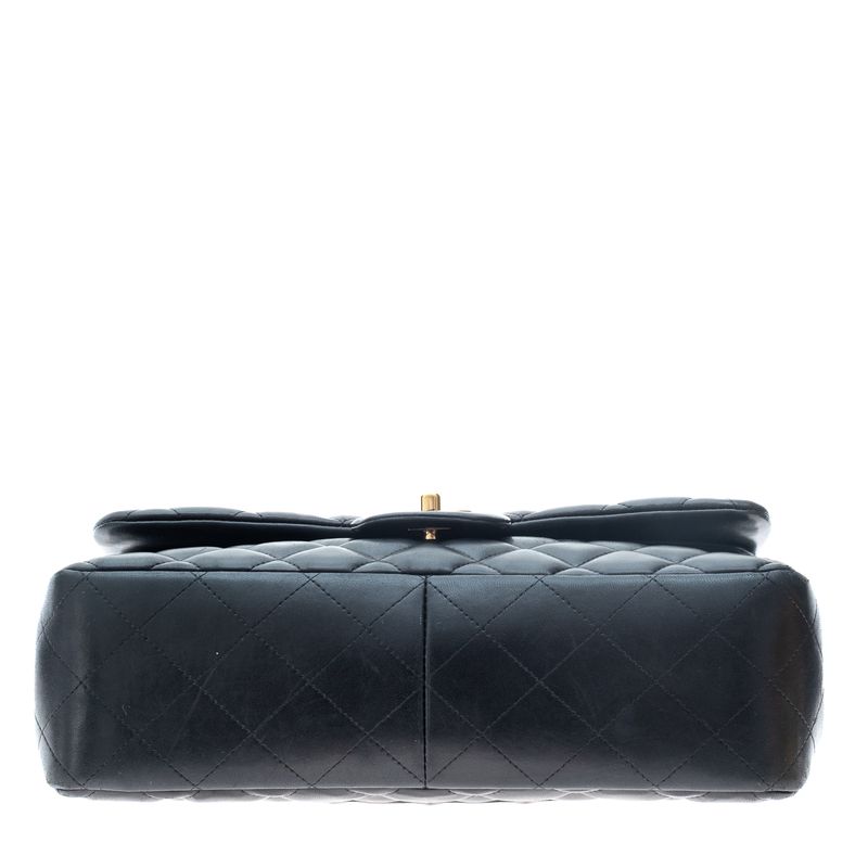 Bolsa-Chanel-Classic-Double-Flap-Jumbo-Preta-