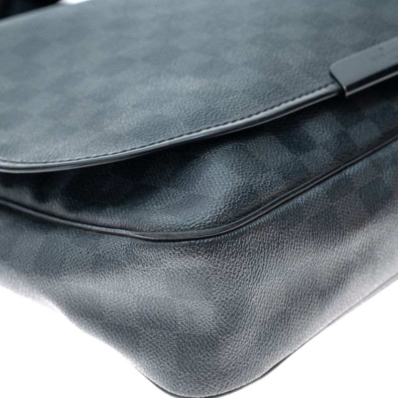 Bolsa-Louis-Vuitton-Messenger-Damier-Graphite-