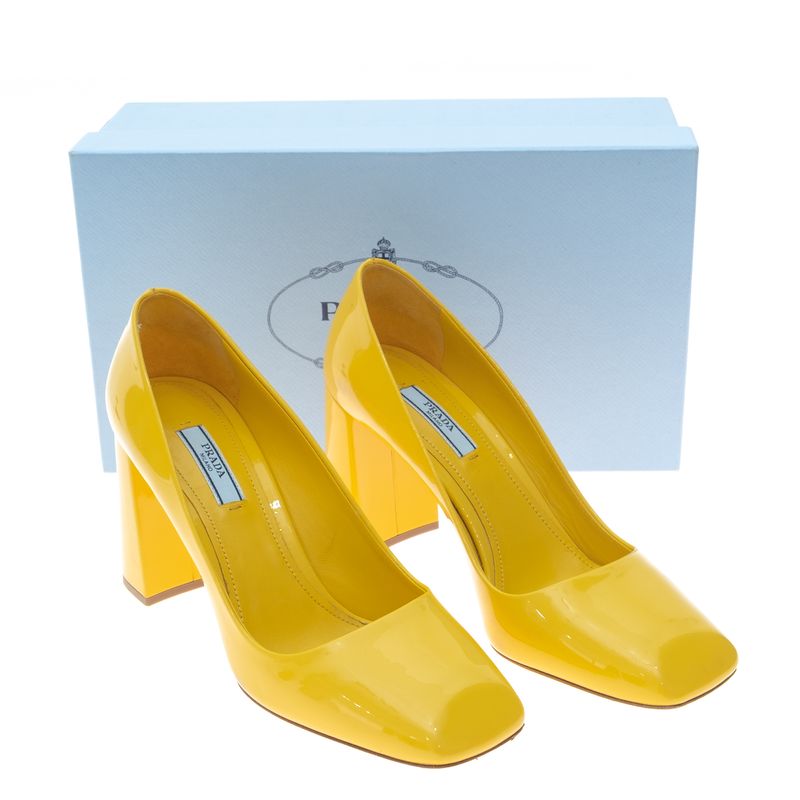 Sapato-Prada-Verniz-Amarelo-