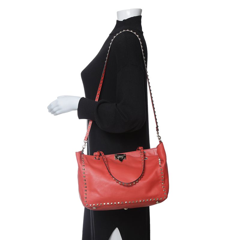 Bolsa-Valentino-Garavani-Rockstud-Tote-Vermelha