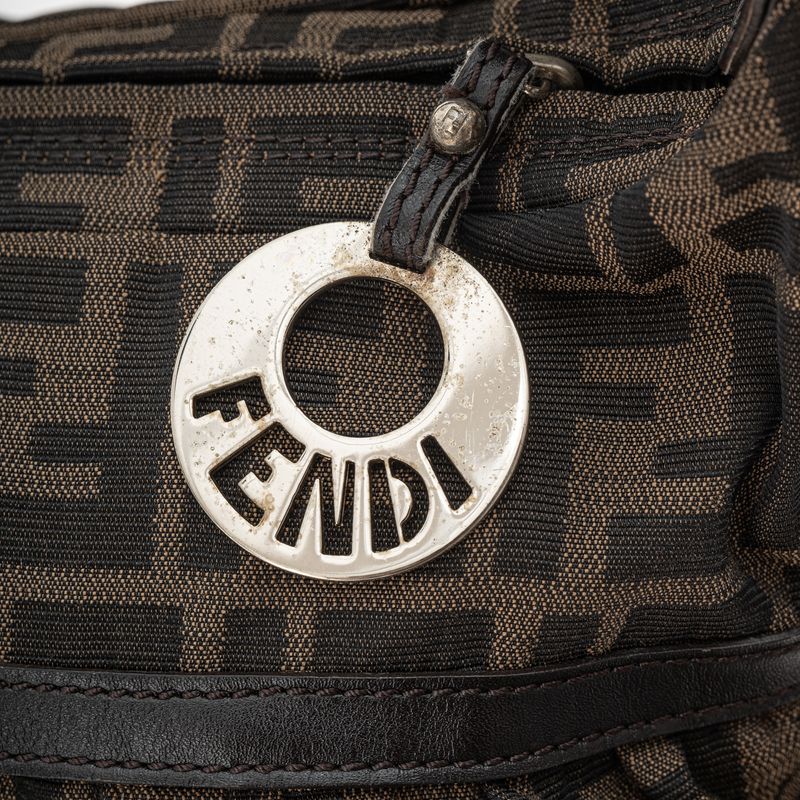 Bolsa-Fendi-Chef-Zucca