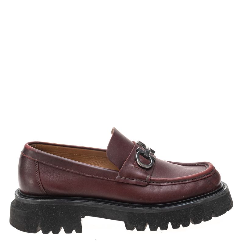 Mocassim-Ferragamo-Tratorado-Couro-Vinho-