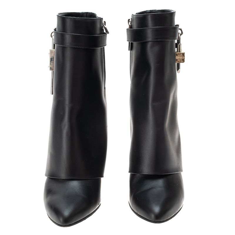Bota-Givenchy-Shark-Lock-Couro-Preto-